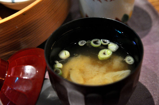 杏子豬排商業午餐－味噌湯
