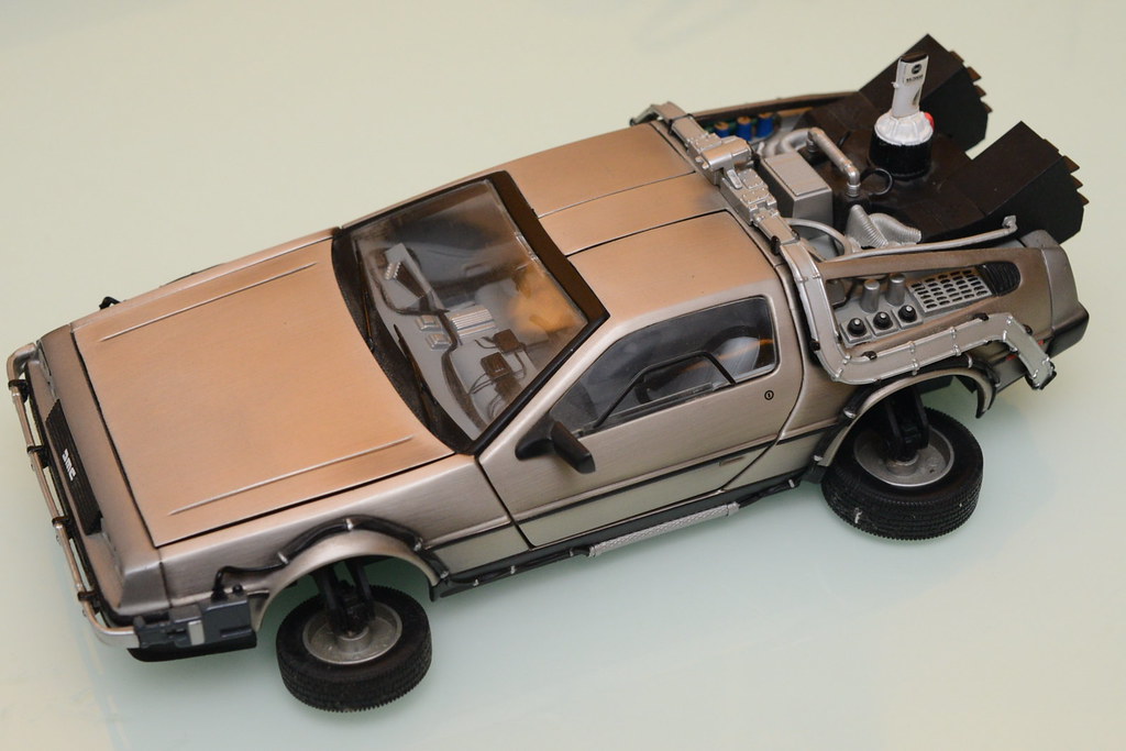 Back to the Future DeLorean DMC-12 回到未來模型車