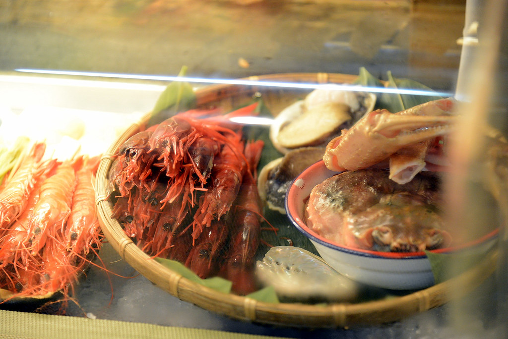 東門市場 魚バカ壽司