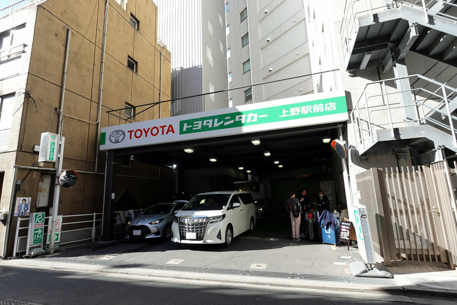 TOYOTA 租車上野站前店